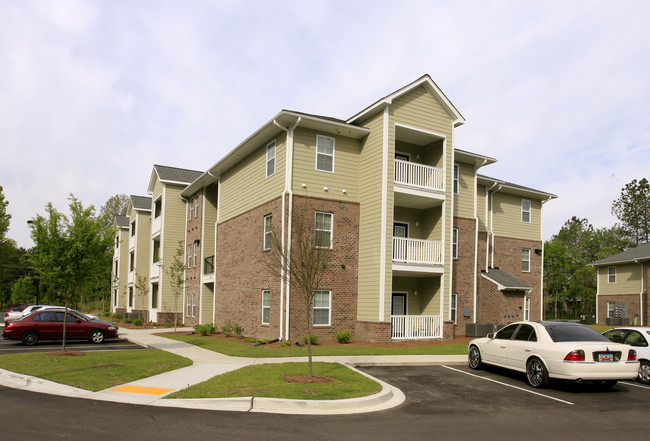 Summerville Garden Apartments in Summerville, SC - Building Photo - Building Photo