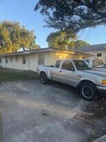 214 NW 8th Ave in Dania Beach, FL - Building Photo