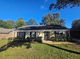 3943 Silverleaf Rd in Memphis, TN - Building Photo