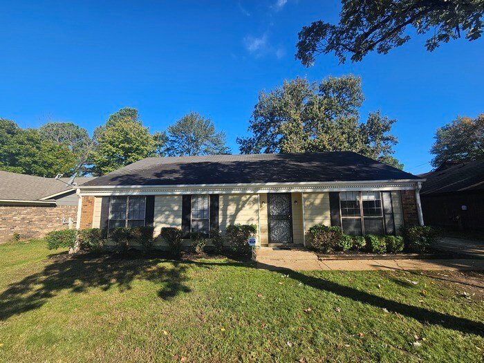 3943 Silverleaf Rd in Memphis, TN - Building Photo