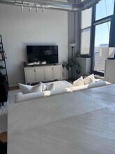 1224 W Van Buren St in Chicago, IL - Building Photo - Building Photo