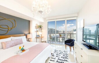 485 Brickell Ave in Miami, FL - Building Photo - Building Photo