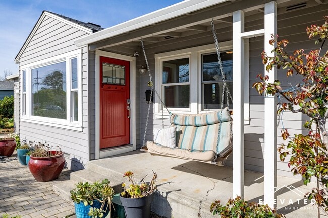 45 Payran St in Petaluma, CA - Building Photo - Building Photo