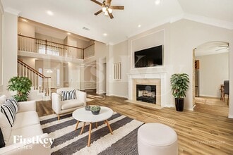 8336 Mountainview Dr in Dallas, TX - Foto de edificio - Building Photo