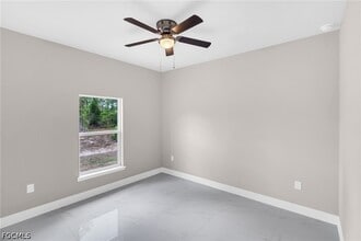 715 Bering Ave S in Lehigh Acres, FL - Building Photo - Building Photo