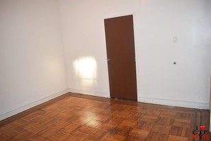 64 Tapscott St in Brooklyn, NY - Building Photo - Building Photo