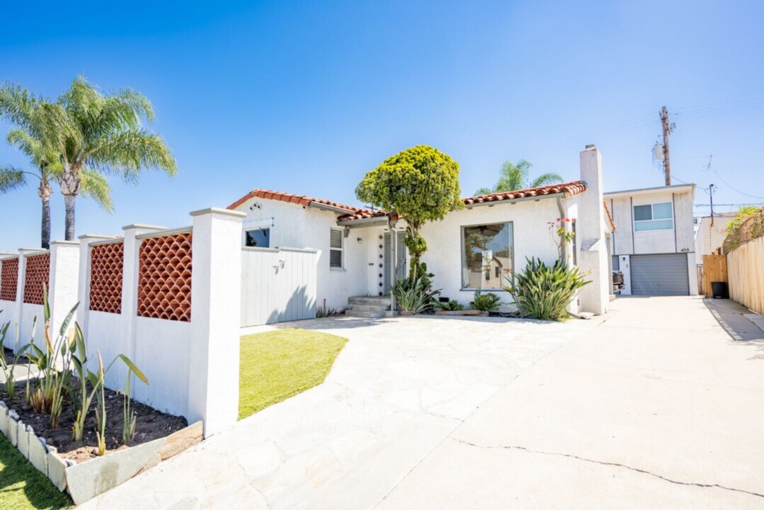4715 Soria Dr in San Diego, CA - Building Photo