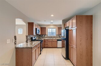7404 Bewitching Ct in Las Vegas, NV - Building Photo - Building Photo