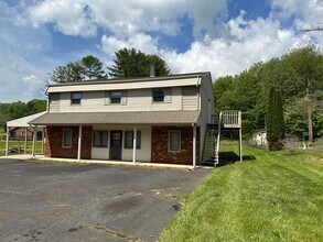 139 Harless Rd in West Jefferson, NC - Building Photo - Building Photo