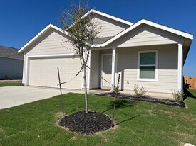 531 Paris St in Maxwell, TX - Building Photo