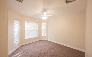 520 Rangewood Dr SE in Palm Bay, FL - Building Photo - Building Photo