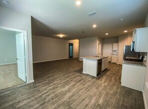 5400 Gold Pond Dr in Fort Worth, TX - Foto de edificio - Building Photo