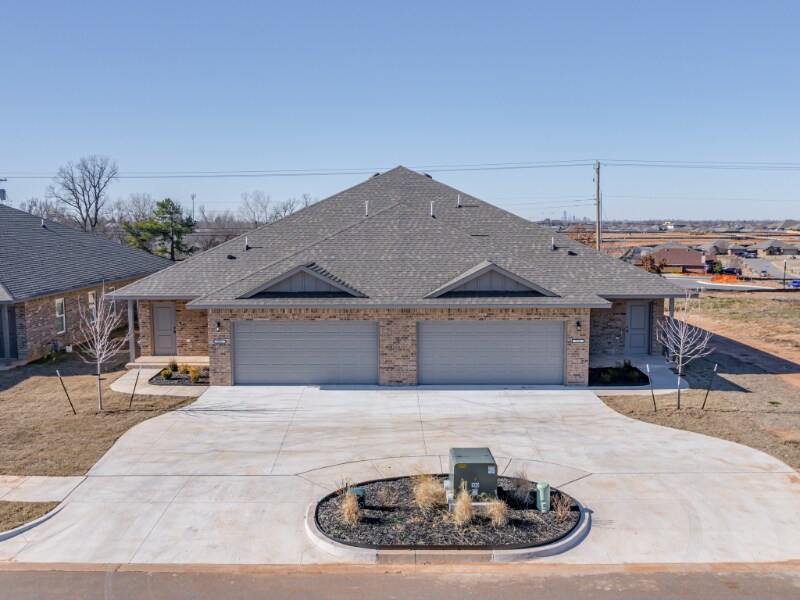 2805 Josie Cir in Oklahoma City, OK - Building Photo