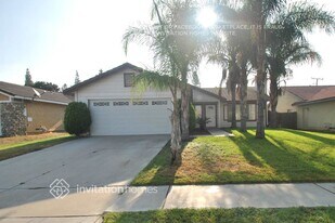 8881 Buckeye Dr, Unit 308 in Fontana, CA - Building Photo