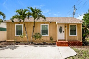 1249 16th Ave N in Lake Worth Beach, FL - Building Photo