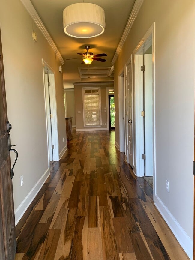 102 Valley Chase Dr in Enterprise, AL - Building Photo - Building Photo