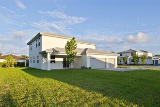 13203 SW 188th Terrace in Miami, FL - Building Photo - Building Photo