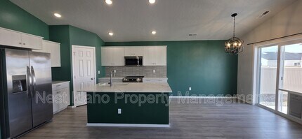 2949 N Rocky Btm Wy in Kuna, ID - Building Photo - Building Photo