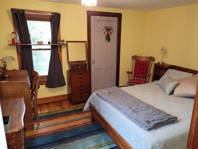 property at 1036 Creek Locks Rd