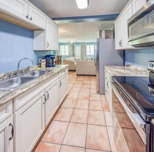 622 10th Ave N in Lake Worth Beach, FL - Building Photo - Building Photo