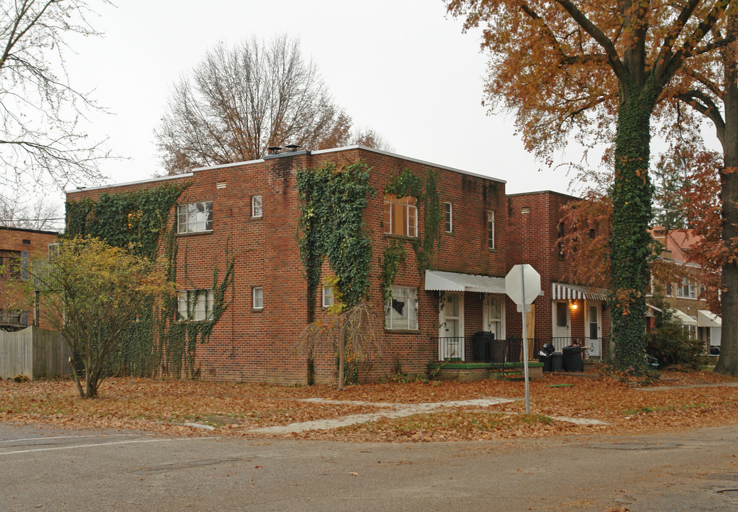 639-633 11th Ave in Huntington, WV - Building Photo