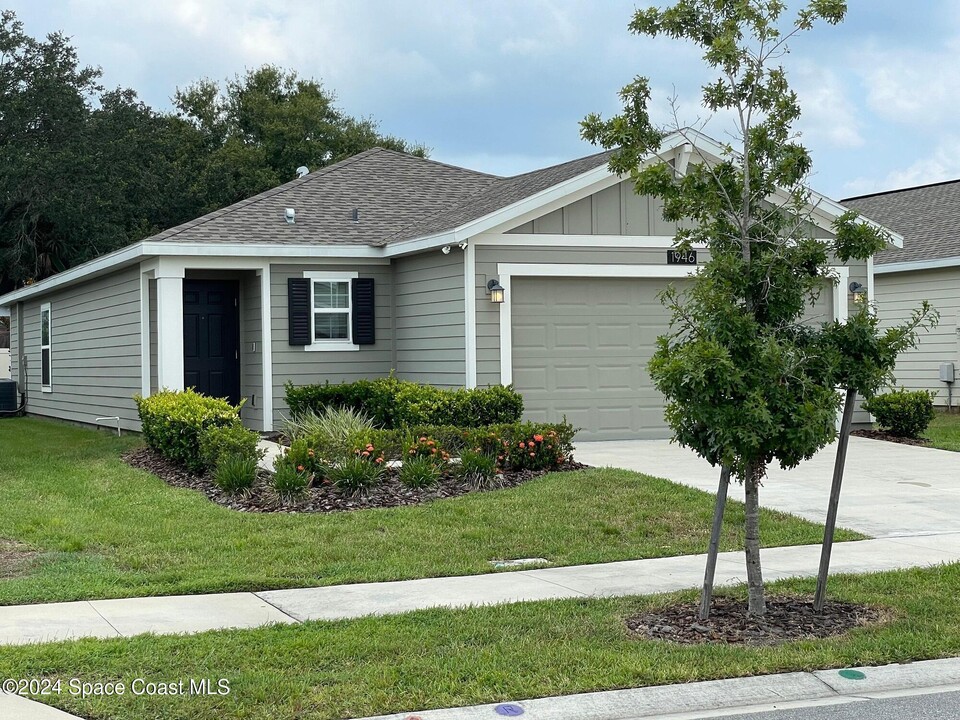 1946 Ancestry Trl in Kissimmee, FL - Building Photo