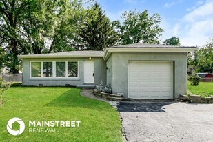 3855 E Mound St in Columbus, OH - Building Photo