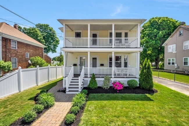 40 Standish St, Unit 2nd Floor 40 Standish