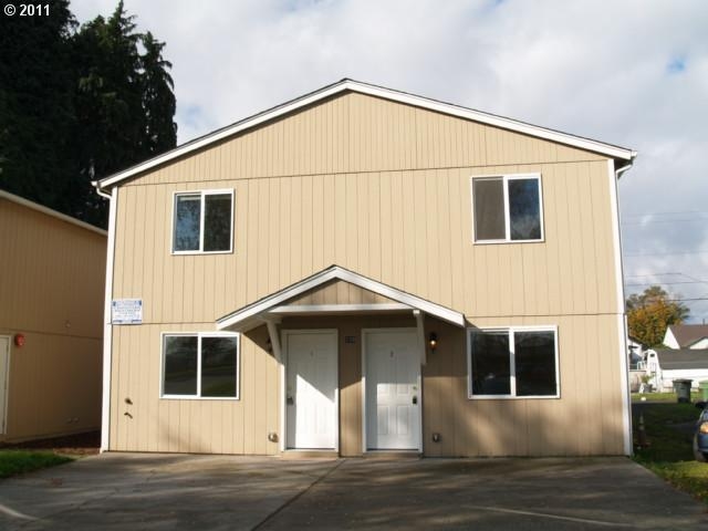 Fourplex in Longview, WA - Building Photo