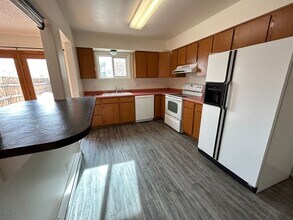 1305 W Park Ave in Riverton, WY - Building Photo - Building Photo