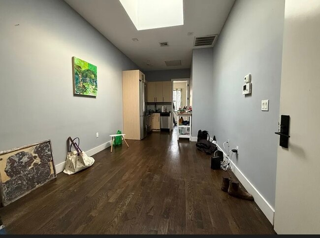 5438 Arnold Ave, Unit 2R