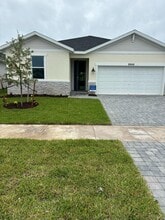 8666 Dahlia Cir in Port St. Lucie, FL - Building Photo - Building Photo