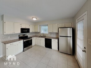 1820 Sagamore Ct in Raleigh, NC - Building Photo - Building Photo