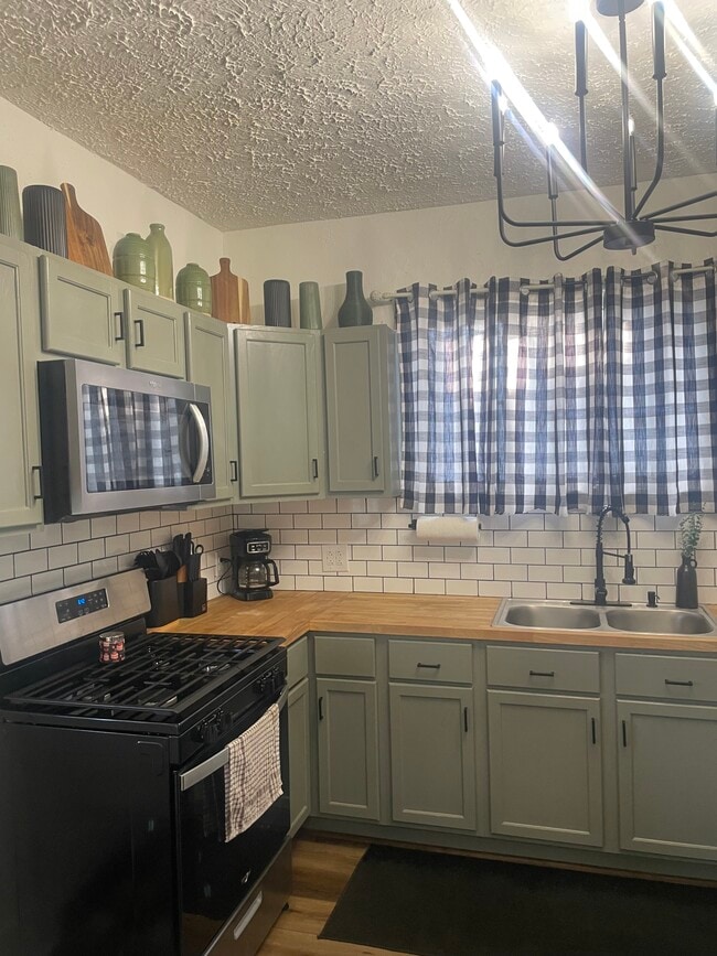 property at 811 Hickory St