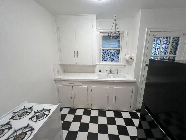 3700 Carnes Ave in Memphis, TN - Building Photo - Building Photo