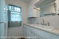 105 W 41st St photo'