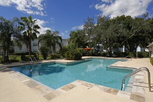 Tampa Woods in Tampa, FL - Building Photo