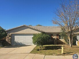 1481 Rodeo Dr in Imperial, CA - Building Photo