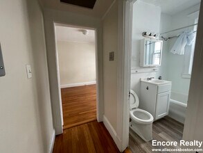 1163 Boylston St, Unit 30 in Boston, MA - Building Photo - Building Photo