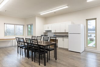 Winton House in Cincinnati, OH - Building Photo - Interior Photo