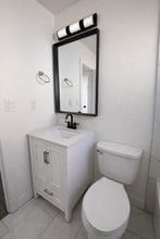 4322 San Bernardino Ave in Las Vegas, NV - Foto de edificio - Building Photo