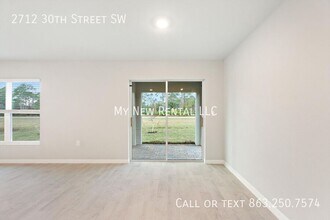 2712 30th St SW in Lehigh Acres, FL - Building Photo - Building Photo