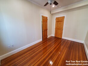 202 Hyde Park Ave in Boston, MA - Foto de edificio - Building Photo