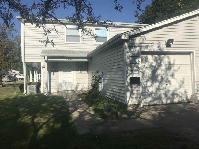 property at 1373 S Glen Cir