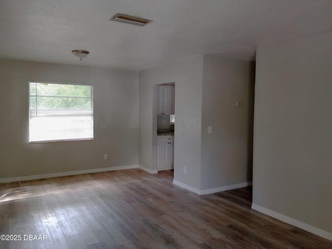1217 Kennedy Rd in Daytona Beach, FL - Building Photo - Building Photo