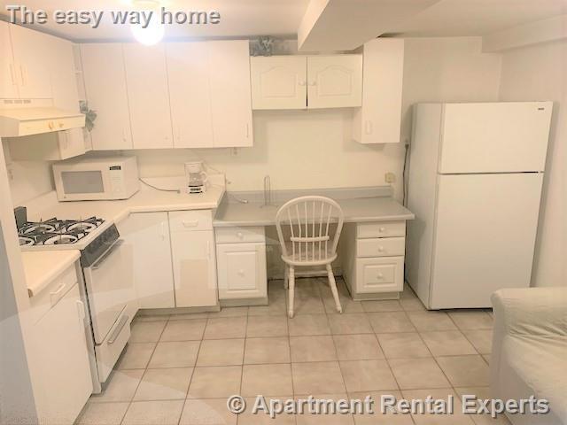 42 Arlington St, Unit B in Medford, MA - Building Photo