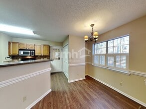 1255 Hawthorne Dr in Indian Trail, NC - Foto de edificio - Building Photo