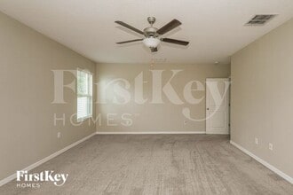 14706 Scottburgh Glen Dr in Wimauma, FL - Foto de edificio - Building Photo