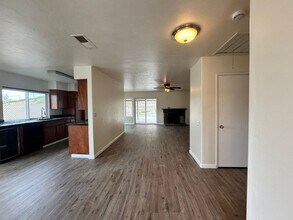 1723 Chatsbury St in El Cajon, CA - Building Photo - Building Photo