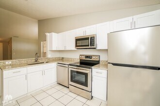 1183 Pin Oak Dr in Apopka, FL - Foto de edificio - Building Photo